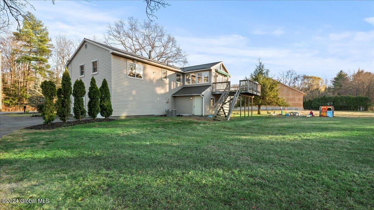 972 Benedict Road Ballston, NY 12019 - Photo 4 of 39 30-P1080307
