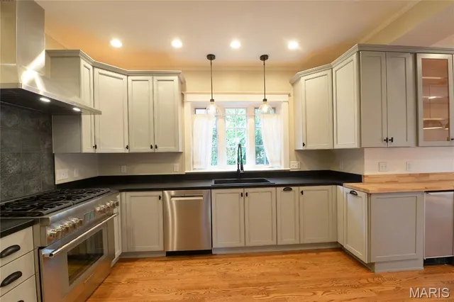 $3,995 | 6607 Waterman Avenue, Unit A, University City, MO 63130