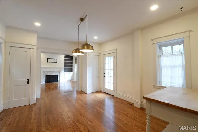 $3,995 | 6607 Waterman Avenue, Unit A, University City, MO 63130