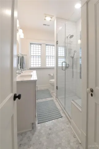 $3,995 | 6607 Waterman Avenue, Unit A, University City, MO 63130