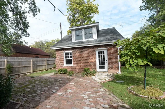 $3,995 | 6607 Waterman Avenue, Unit A, University City, MO 63130