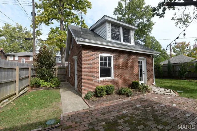 $3,995 | 6607 Waterman Avenue, Unit A, University City, MO 63130