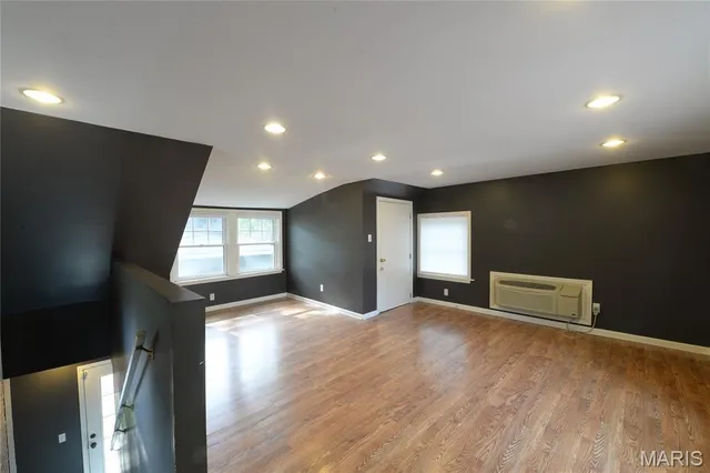 $3,995 | 6607 Waterman Avenue, Unit A, University City, MO 63130