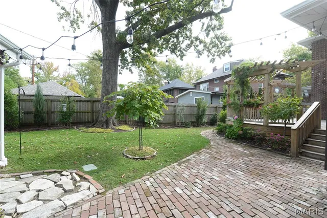 $3,995 | 6607 Waterman Avenue, Unit A, University City, MO 63130