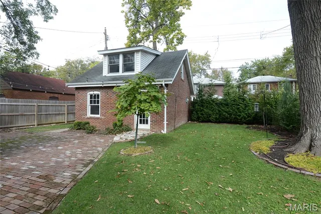 $3,995 | 6607 Waterman Avenue, Unit A, University City, MO 63130