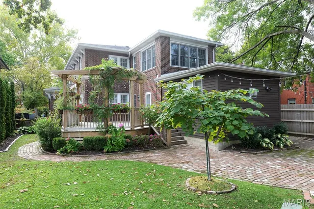 $3,995 | 6607 Waterman Avenue, Unit A, University City, MO 63130