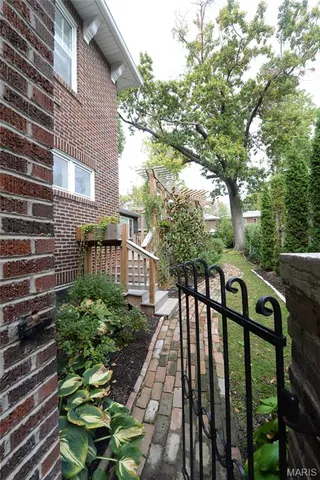 $3,995 | 6607 Waterman Avenue, Unit A, University City, MO 63130