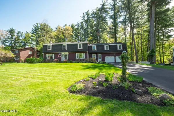 $669,900 | 573 Jefferson Court, Guilderland, NY 12084
