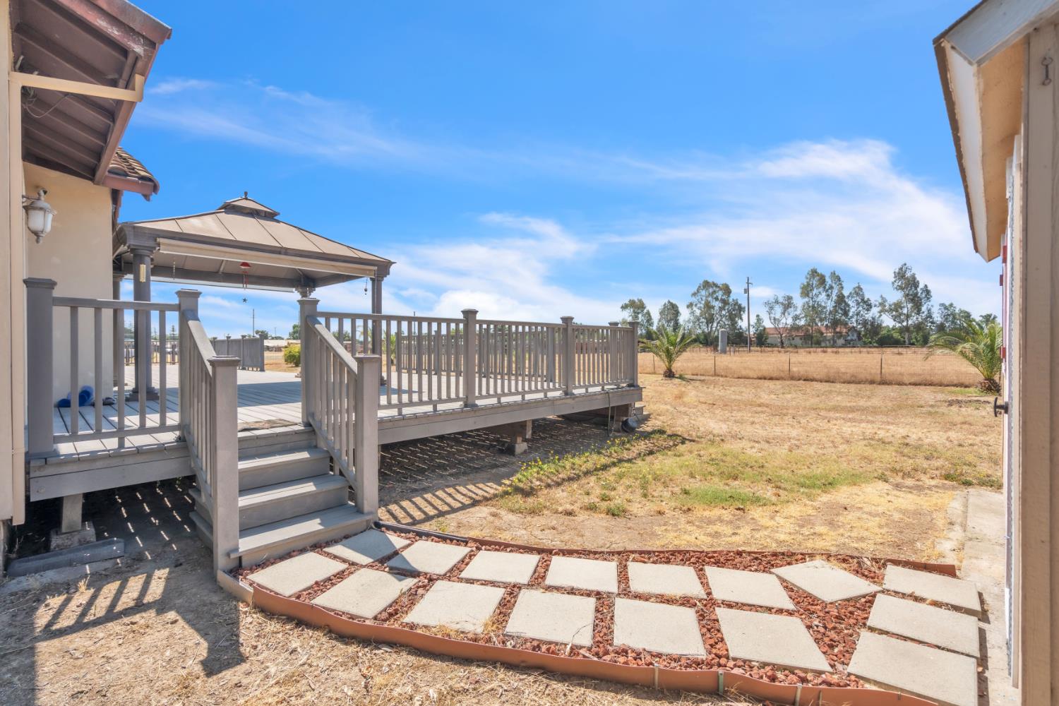 8654 Bradshaw Road Elk Grove, CA 95624 - Photo 30 of 39