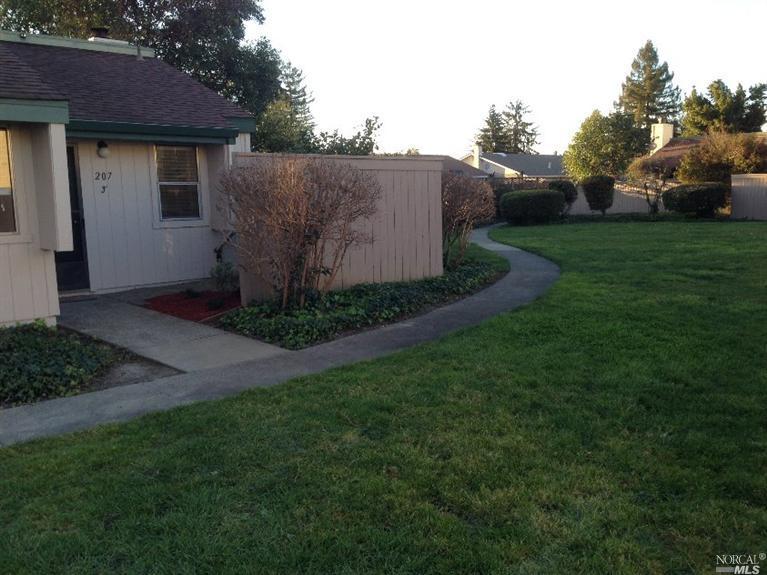 207 Stony Point Road, Unit 29F Santa Rosa, CA 95401 - Photo 1 of 1 Gallery Image 1