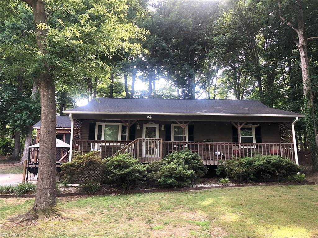 335 Staplewood Road Lexington, NC 27295 - Photo 1 of 15