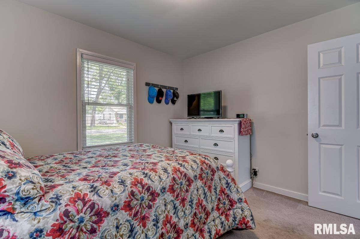 1824 East Hood Street Springfield, IL 62703 - Photo 15 of 30