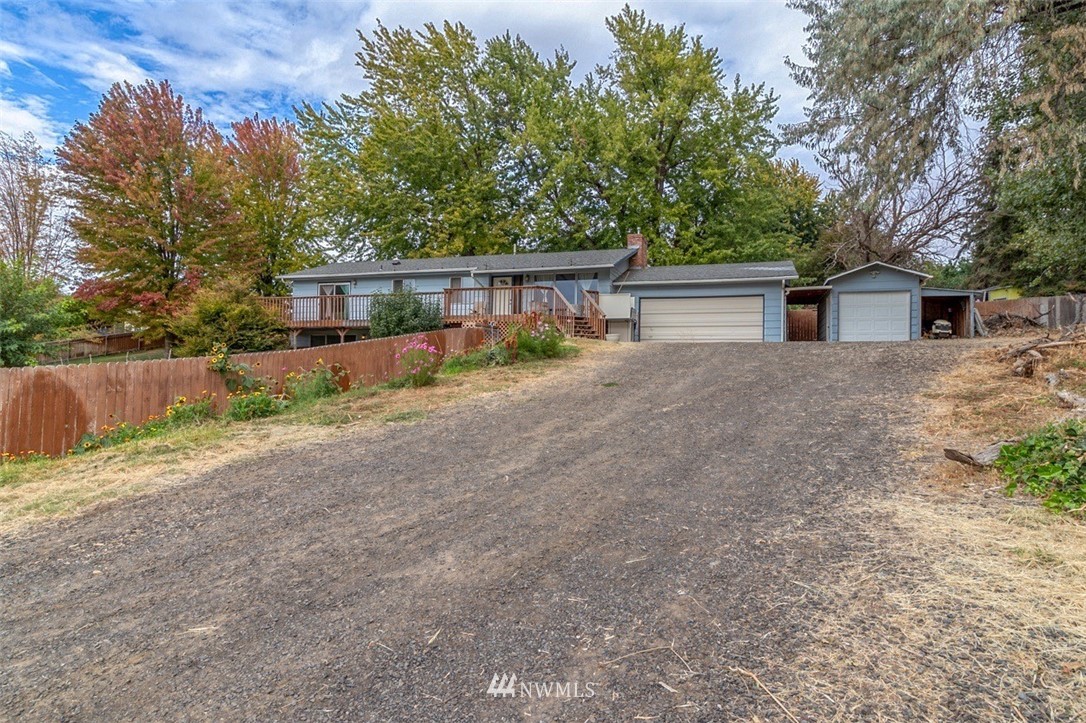 270 Bussell Road Walla Walla, WA 99362 - Photo 2 of 31