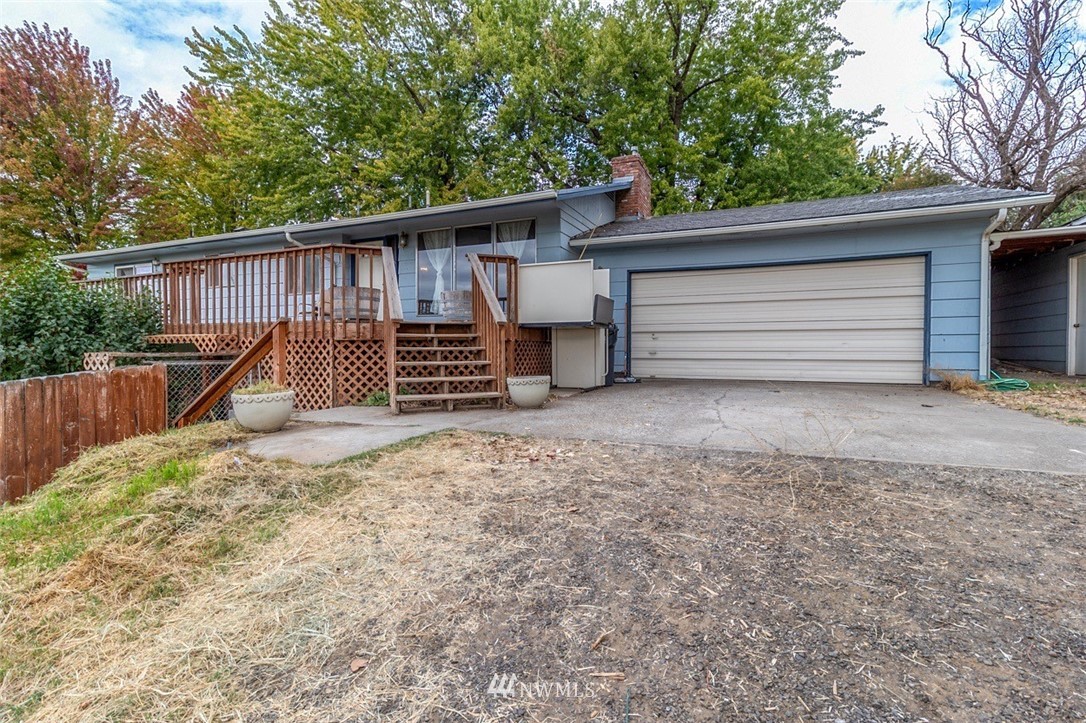 270 Bussell Road Walla Walla, WA 99362 - Photo 3 of 31