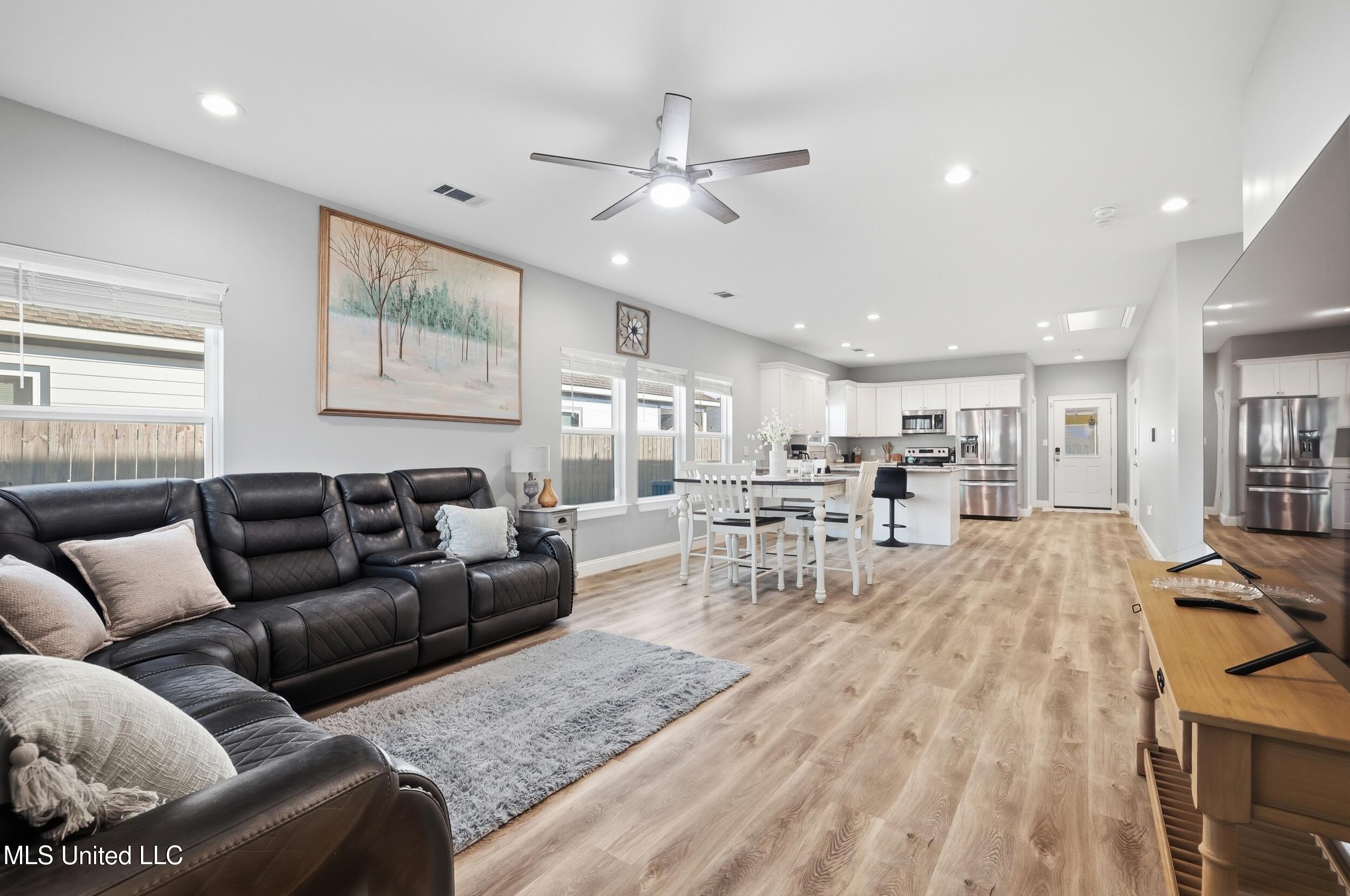 14993 Dillon Street Vancleave, MS 39565 - Photo 3 of 34 7_006_r6__6514