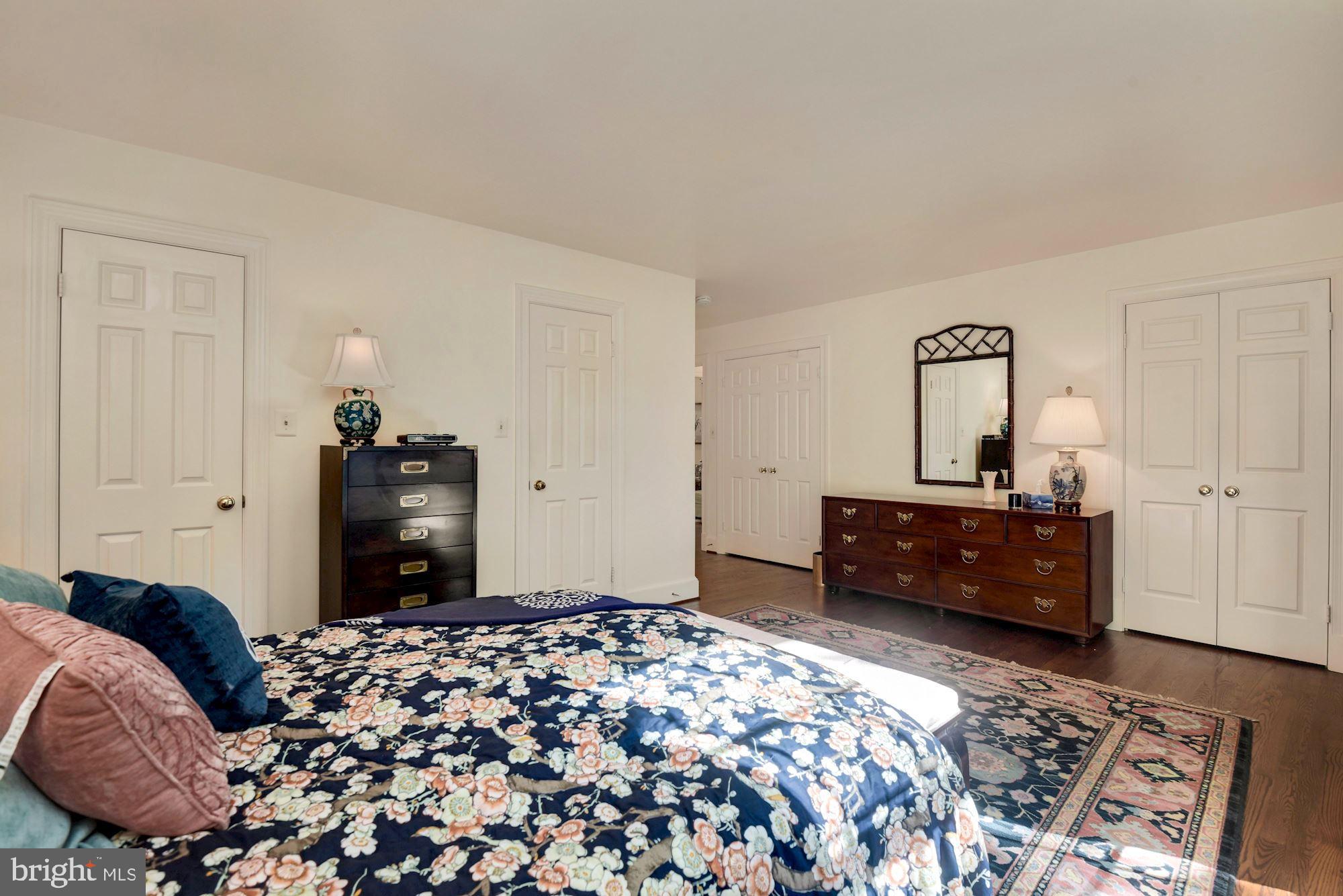 8320 Bells Mill Road Potomac, MD 20854 - Photo 22 of 41 Gallery Image 22