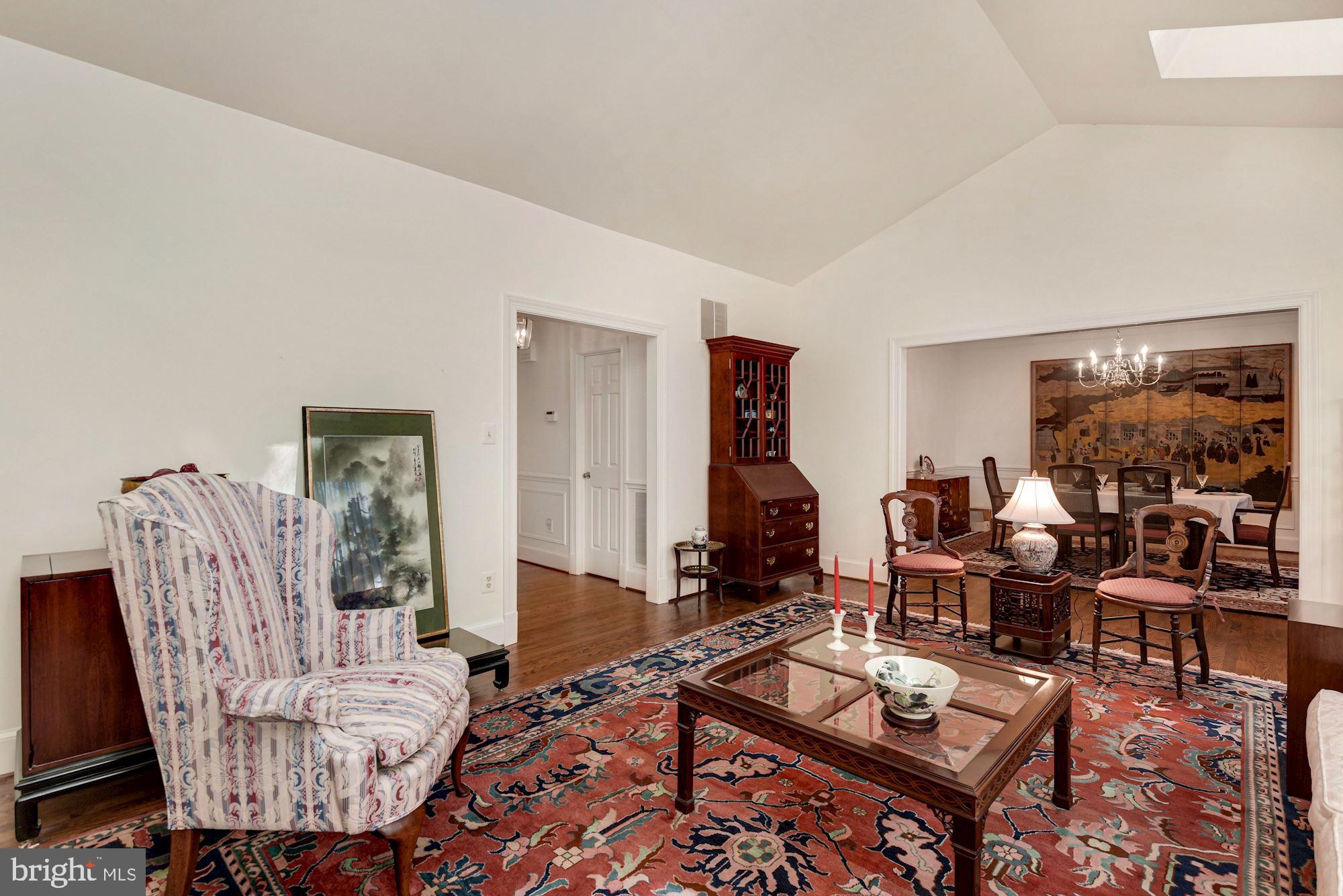 8320 Bells Mill Road Potomac, MD 20854 - Photo 9 of 41 Gallery Image 9