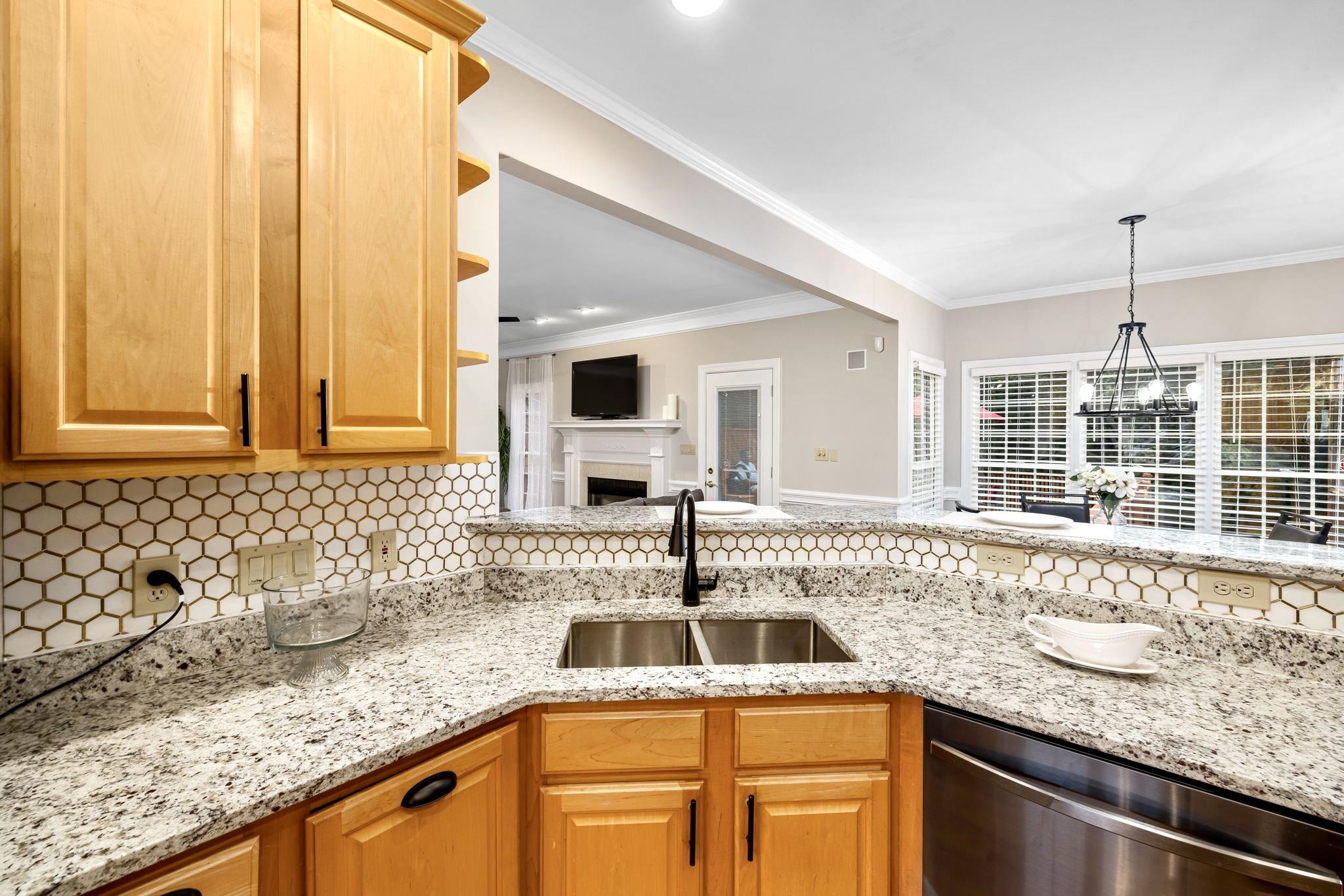 8805 Valley Springs Place Raleigh, NC 27615 - Photo 10 of 41 Kitchen