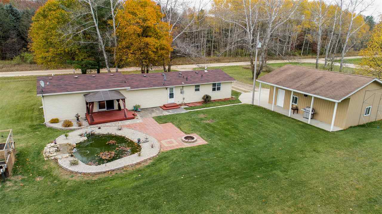 7183 North Gilmore Road Farwell, MI 48622 - Photo 3 of 36 1881694-2.JPG