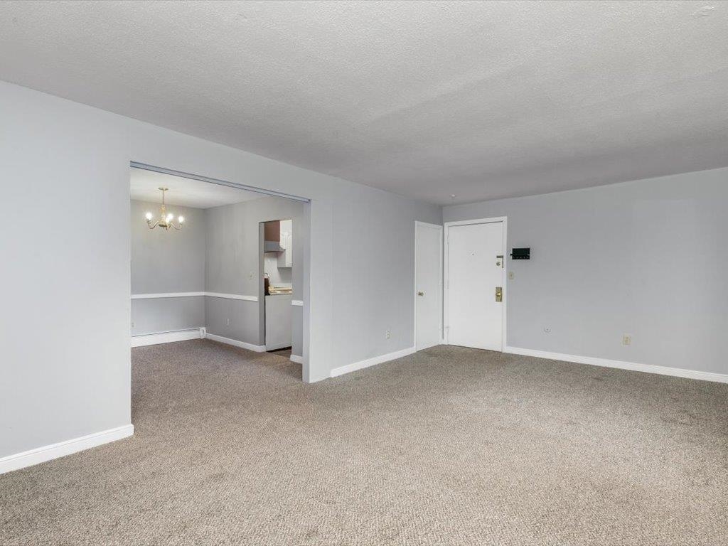 4 Brook Road, Unit 409 Salem, NH 03079 - Photo 6 of 24 Gallery Image 6