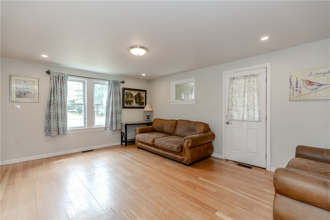 310 Mendon Road Attleboro, MA 02703 - Photo 12 of 34