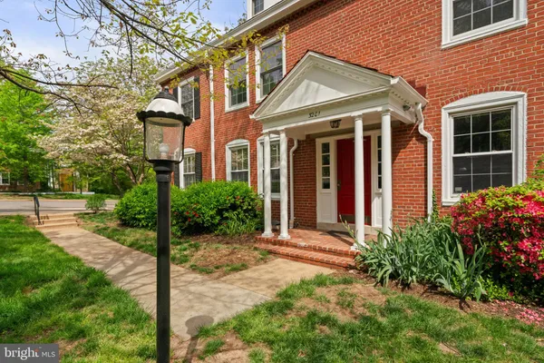 $550,000 | 3201 South Stafford Street, Unit A1, Arlington, VA 22206