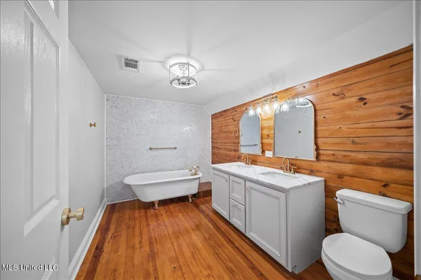 $273,000 | 705 Chestnut Street, Summit, MS 39666