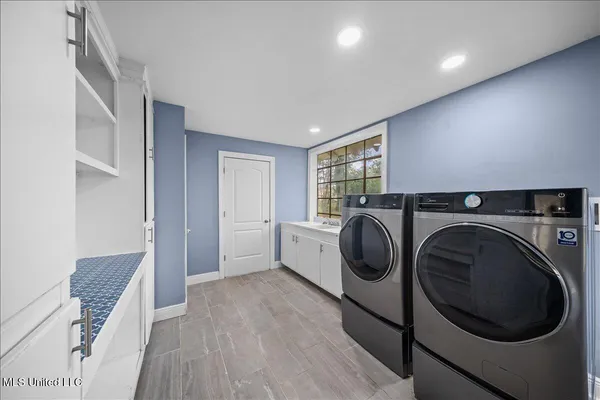 $273,000 | 705 Chestnut Street, Summit, MS 39666