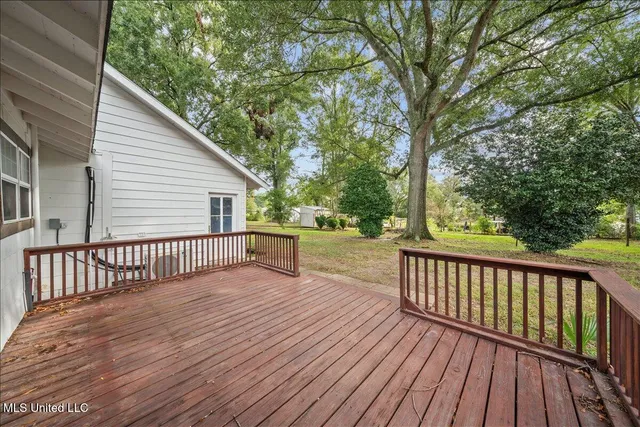 $285,000 | 705 Chestnut Street, Summit, MS 39666