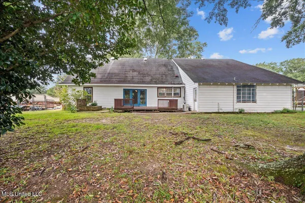 $273,000 | 705 Chestnut Street, Summit, MS 39666