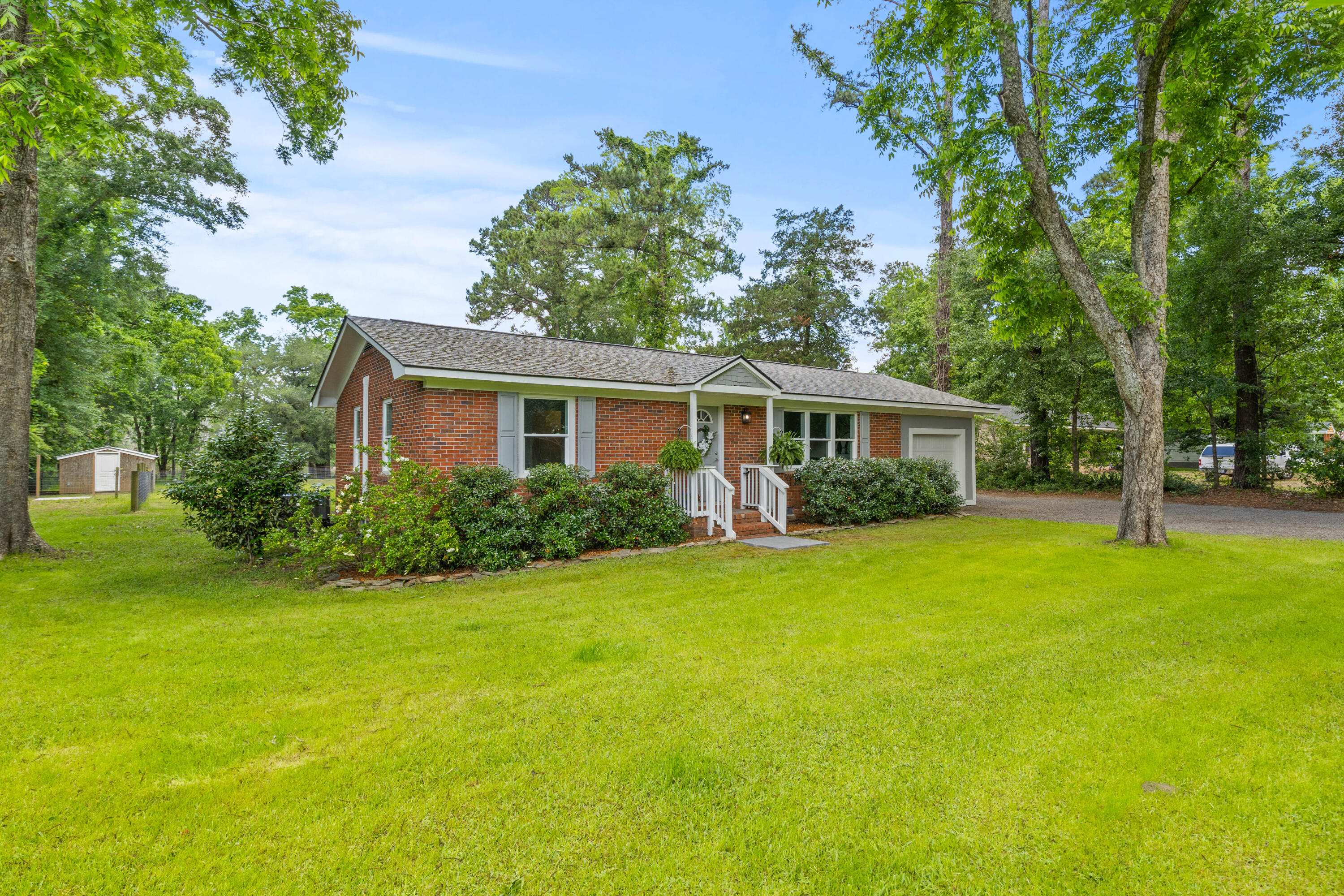 7239 Commodore Road Hollywood, SC 29449 - Photo 48 of 57 1G1A9924
