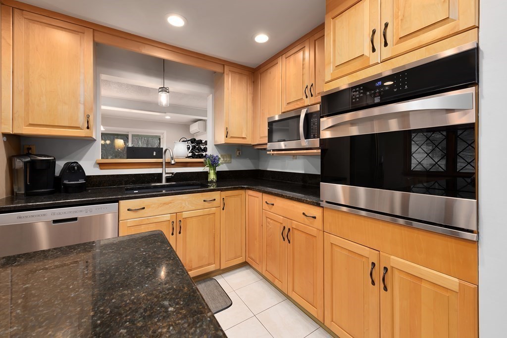 15 Swain Road Wilmington, MA 01887 - Photo 4 of 28 Gallery Image 4