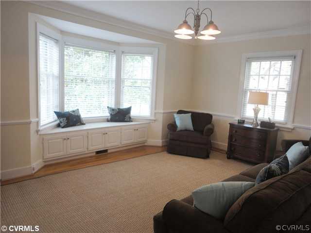 700 Seneca Road Richmond, VA 23226 - Photo 5 of 12 Other - Family Room with built-in window seat, lov