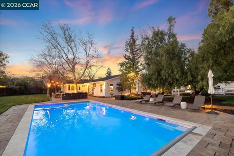 $2,890,000 | 10 Donna Lane, Danville, CA 94526