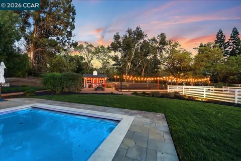$2,890,000 | 10 Donna Lane, Danville, CA 94526