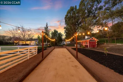 $2,890,000 | 10 Donna Lane, Danville, CA 94526