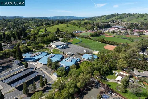 $2,890,000 | 10 Donna Lane, Danville, CA 94526