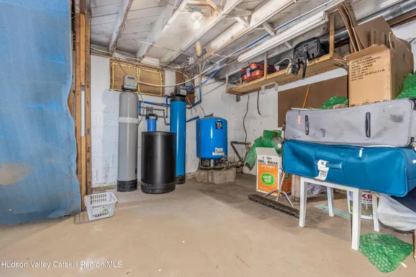 a view of a storage & utility room