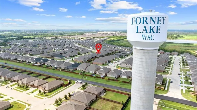 $299,900 | 2408 Buchanan Lane, Forney, TX 75126