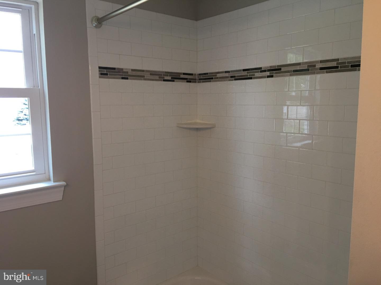 1059 Coronet Road Warminster, PA 18974 - Photo 14 of 25 Bathroom