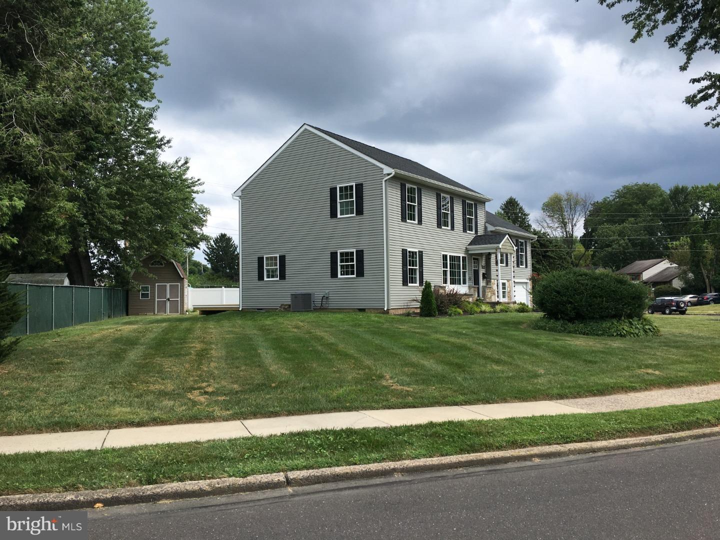 1059 Coronet Road Warminster, PA 18974 - Photo 3 of 25 Exterior Side