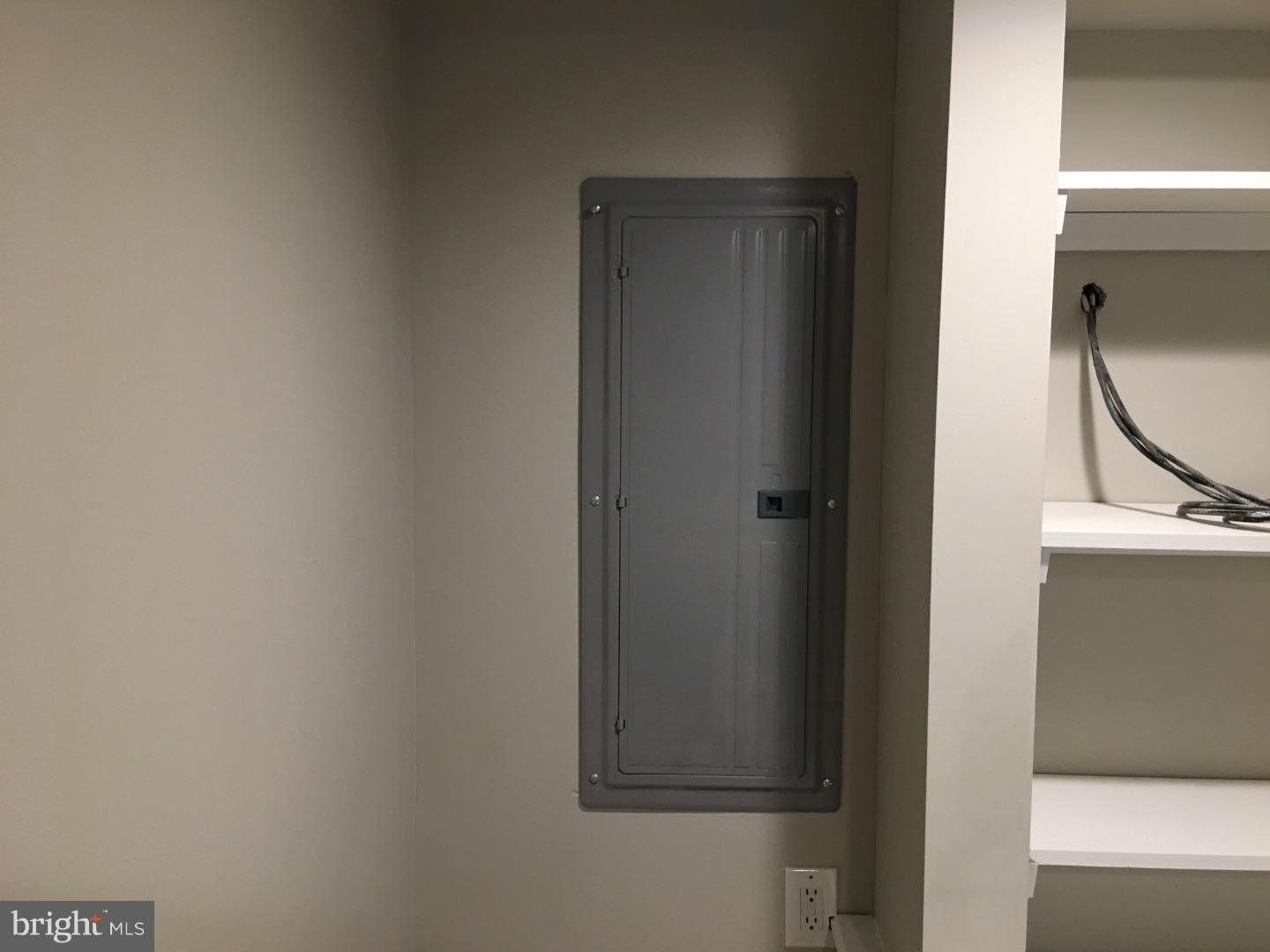 1059 Coronet Road Warminster, PA 18974 - Photo 22 of 25 Laundry Room