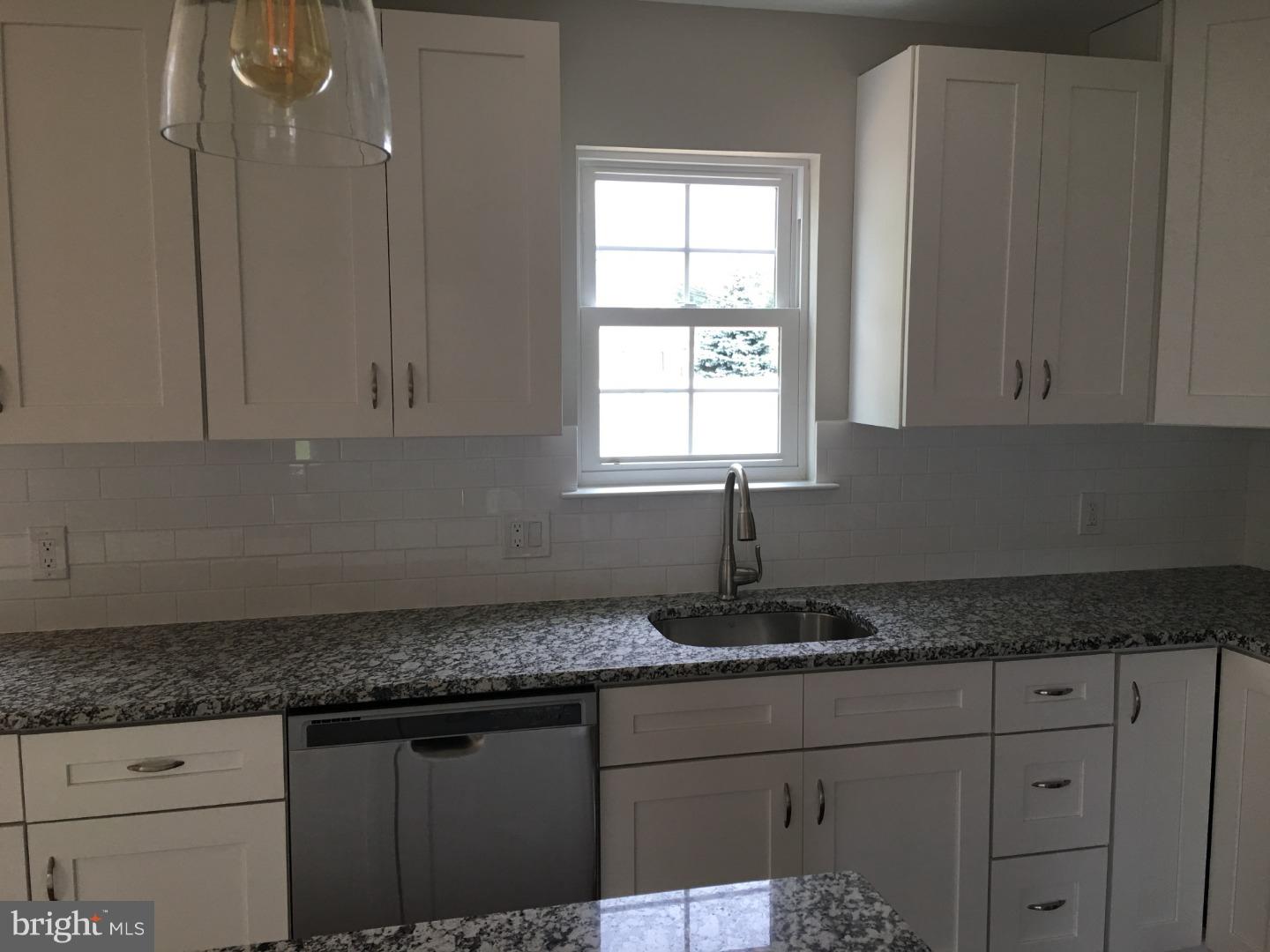 1059 Coronet Road Warminster, PA 18974 - Photo 9 of 25