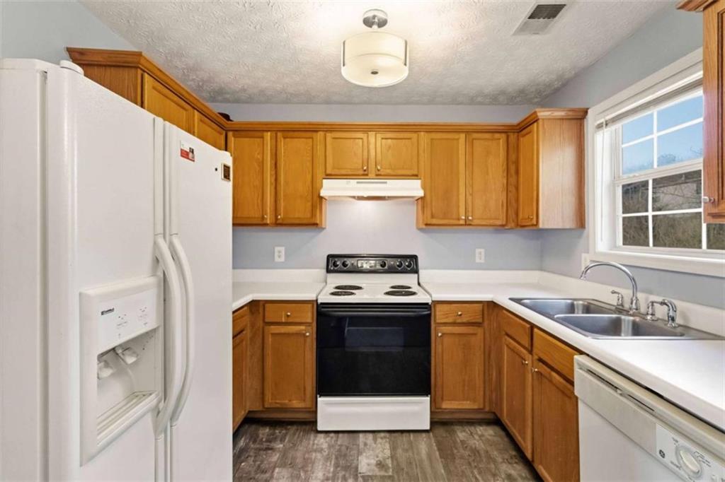 4170 Jewel Terrace Conley, GA 30288 - Photo 9 of 29