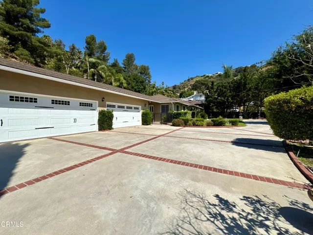 $9,000 | 1535 Glenmont Drive, Glendale, CA 91207