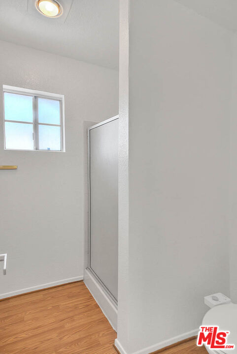 8741 Darby Avenue, Unit 16 Northridge, CA 91325 - Photo 28 of 43 a view of an empty room