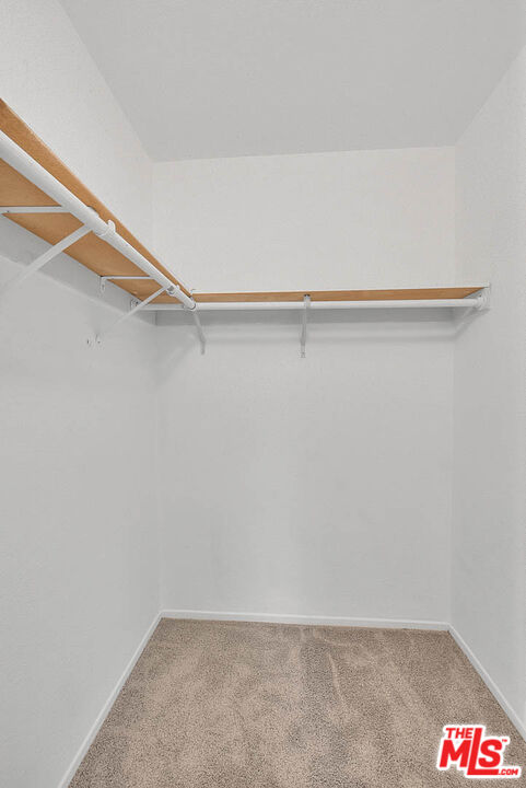 8741 Darby Avenue, Unit 16 Northridge, CA 91325 - Photo 35 of 43 a view of small space