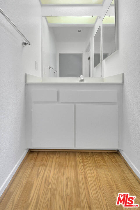 8741 Darby Avenue, Unit 16 Northridge, CA 91325 - Photo 37 of 43 a view of an empty room