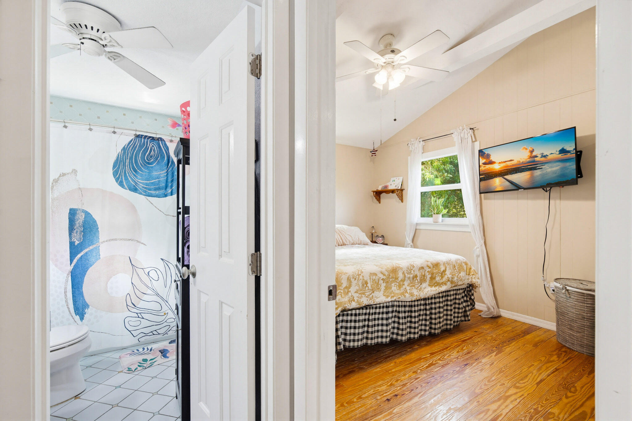 1258 Division Street Big Pine Key, FL 33043 - Photo 43 of 71 a bedroom with a bed and a window