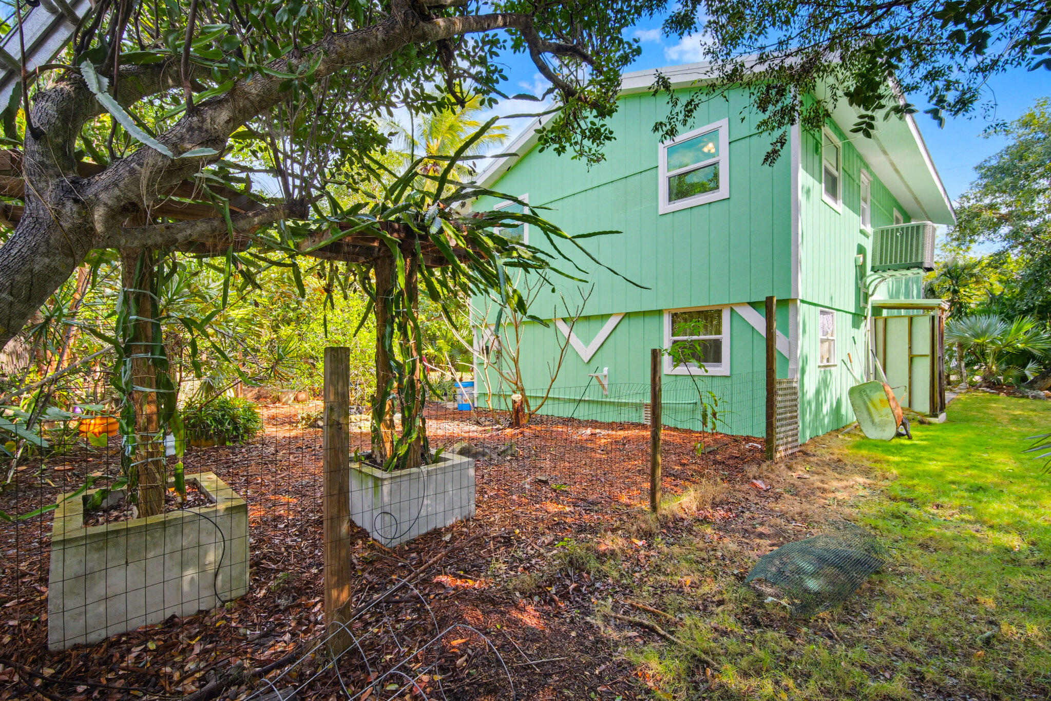 1258 Division Street Big Pine Key, FL 33043 - Photo 67 of 71 a view of a backyard
